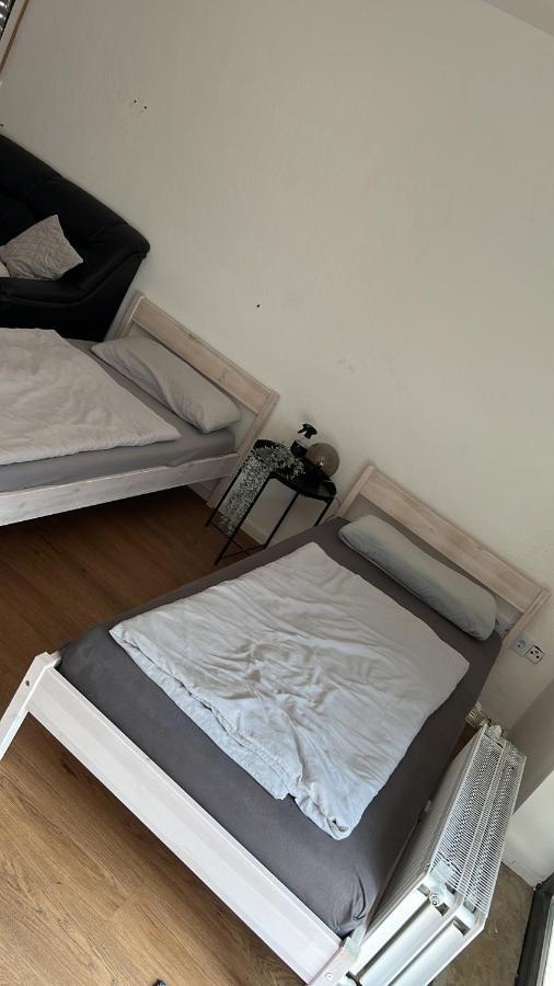 Ferienwohnung In Top Lage Von Aalen Bagian luar foto